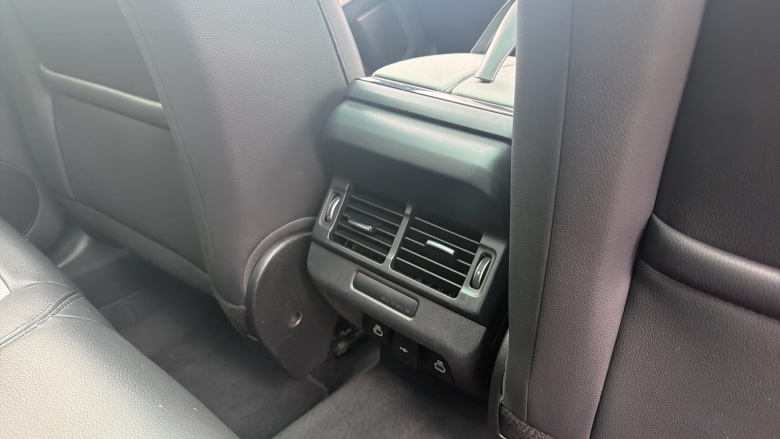 Land Rover Range Rover Evoque 2.0 D200 R-Dynamic SE 5dr Auto Diesel Hatchback